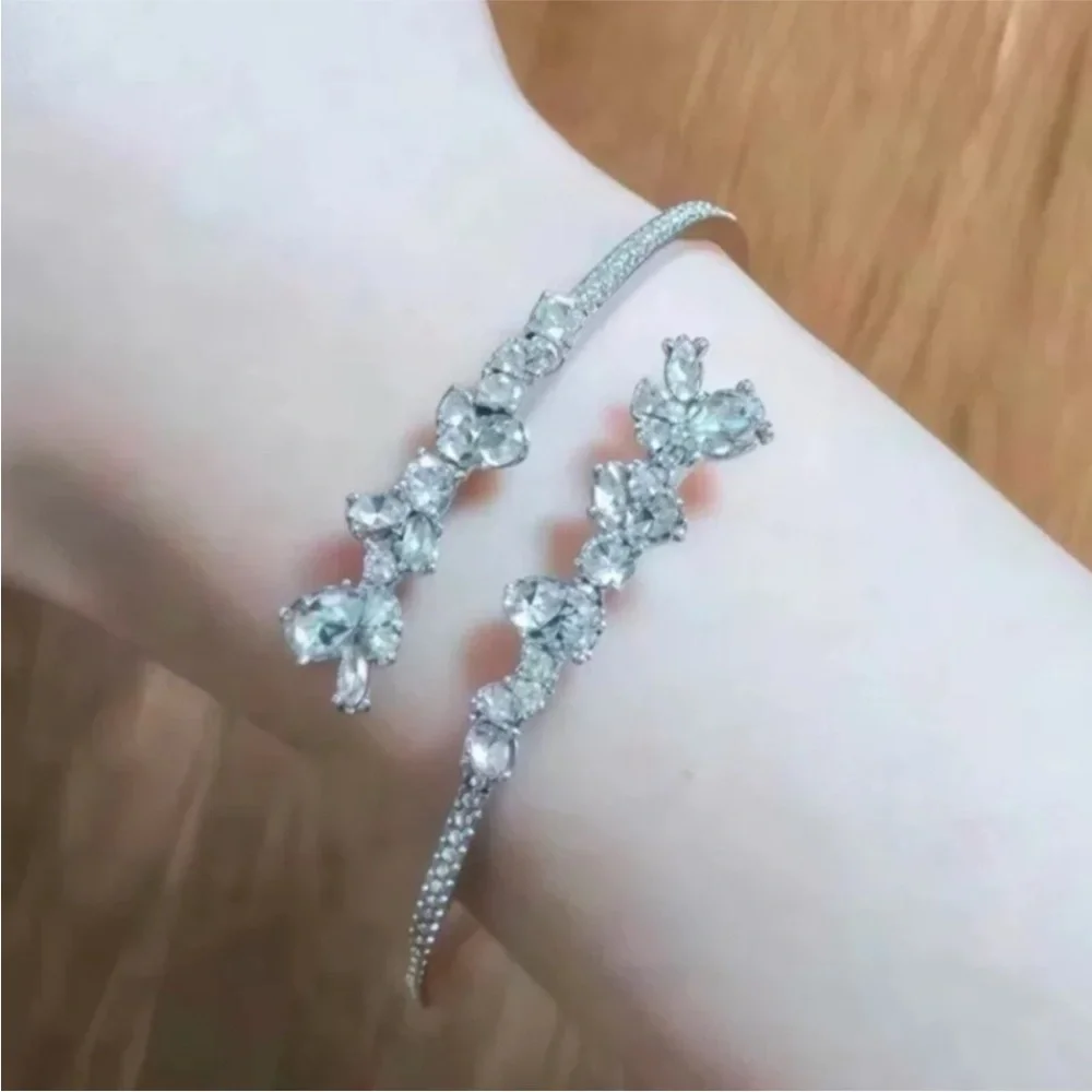 Givenchy silver dangle - Picture 3 of 10